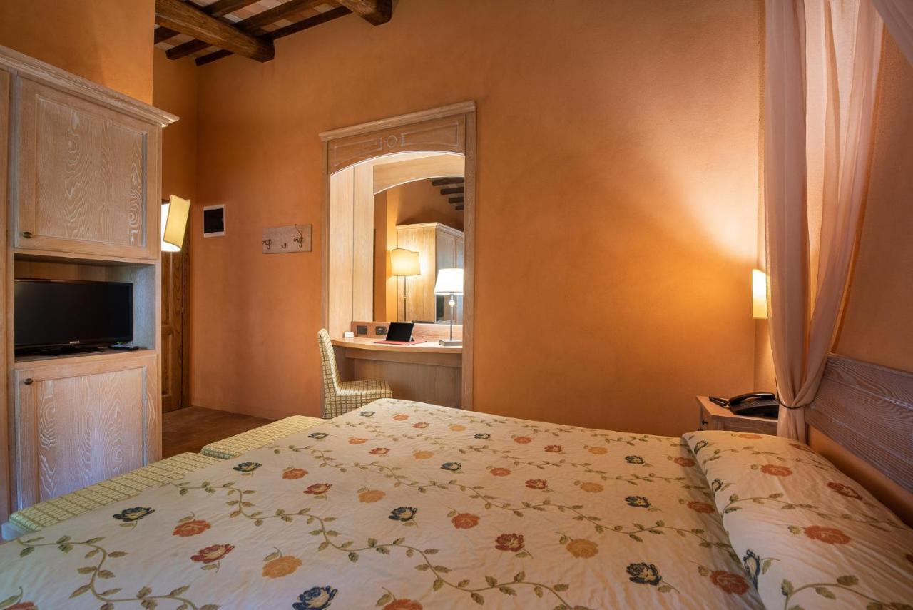 Hotel Borgo Lanciano Castelraimondo Esterno foto
