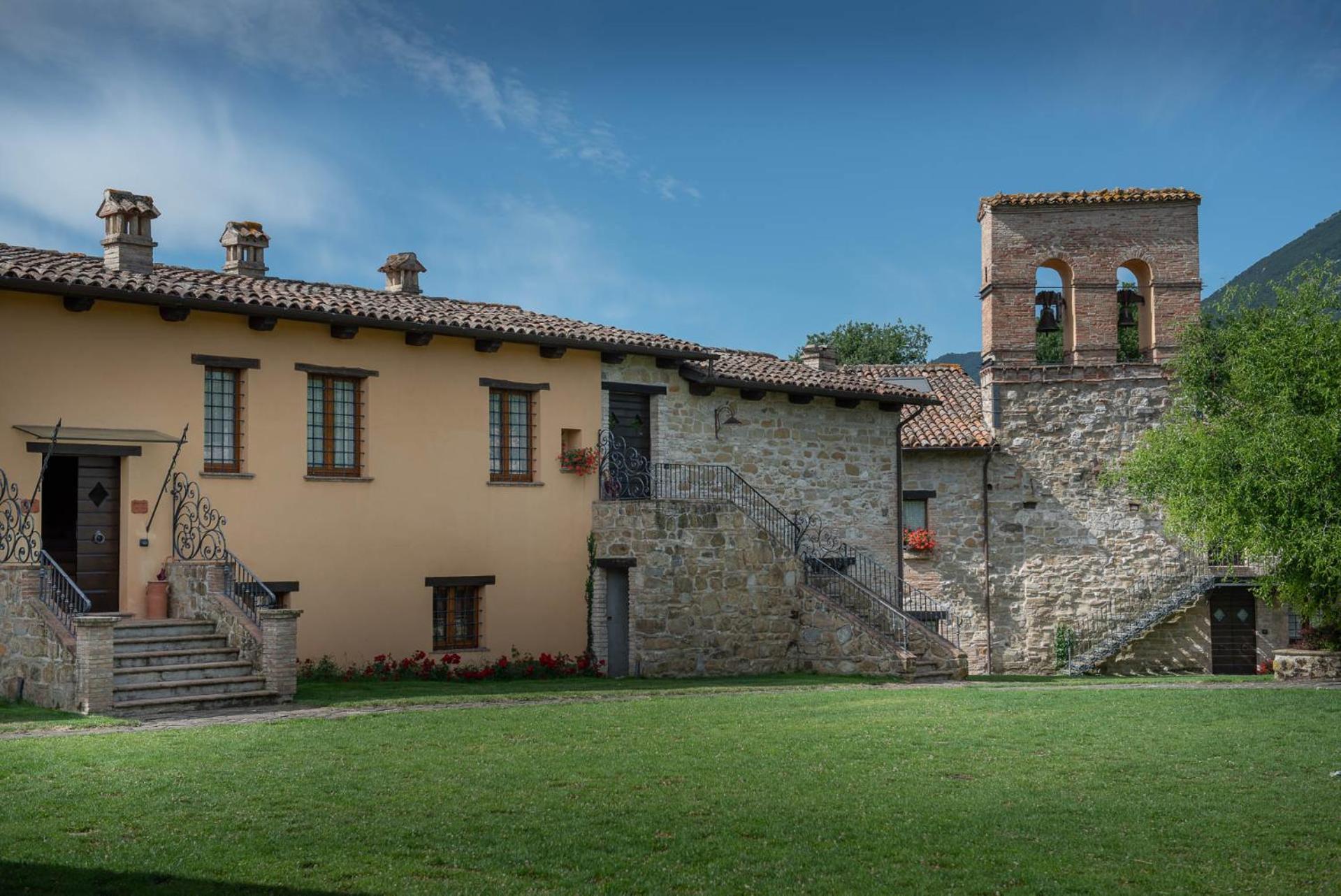 Hotel Borgo Lanciano Castelraimondo Esterno foto