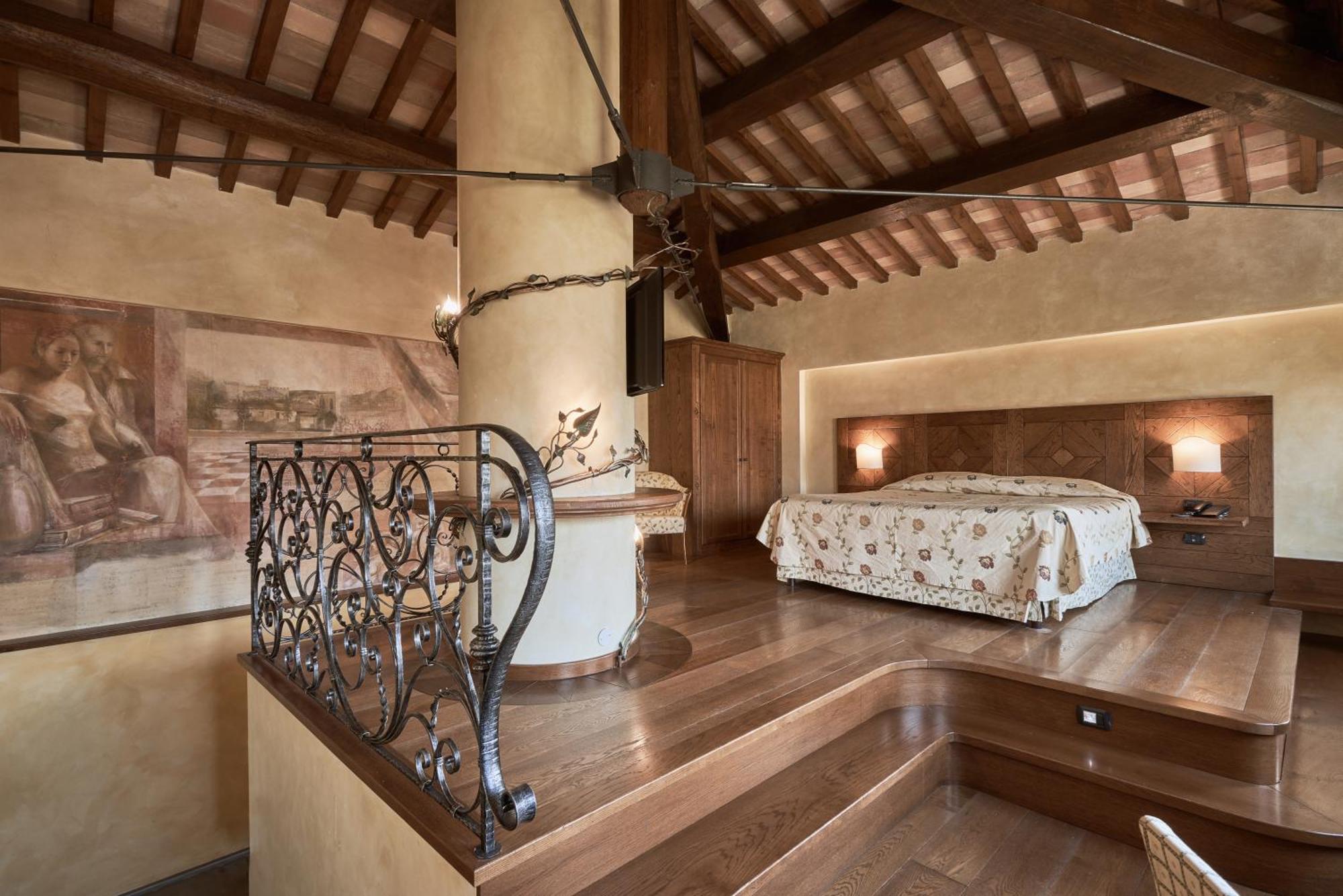 Hotel Borgo Lanciano Castelraimondo Esterno foto