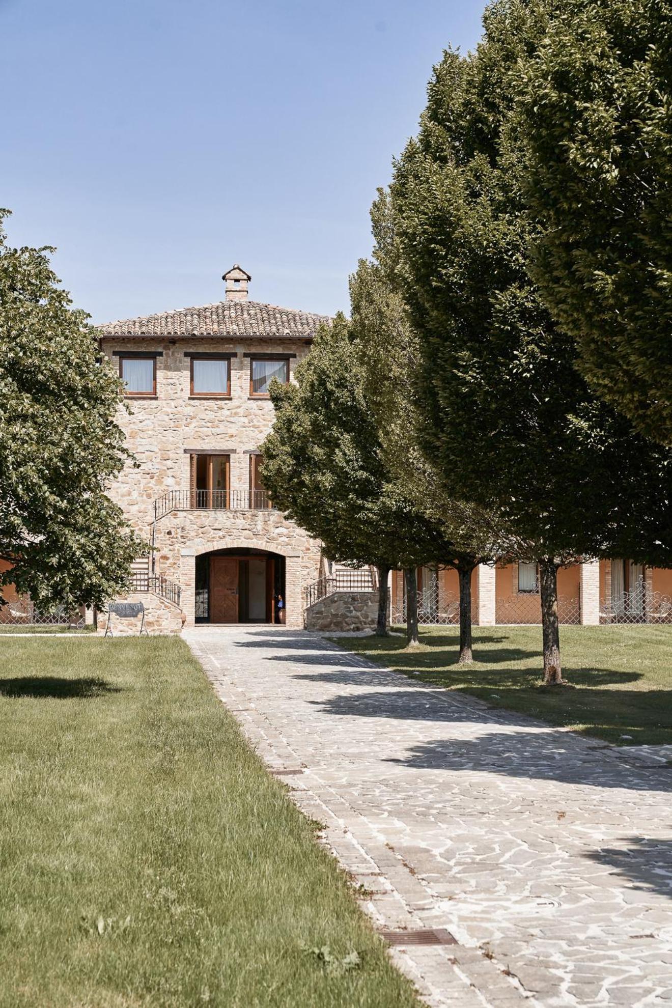 Hotel Borgo Lanciano Castelraimondo Esterno foto