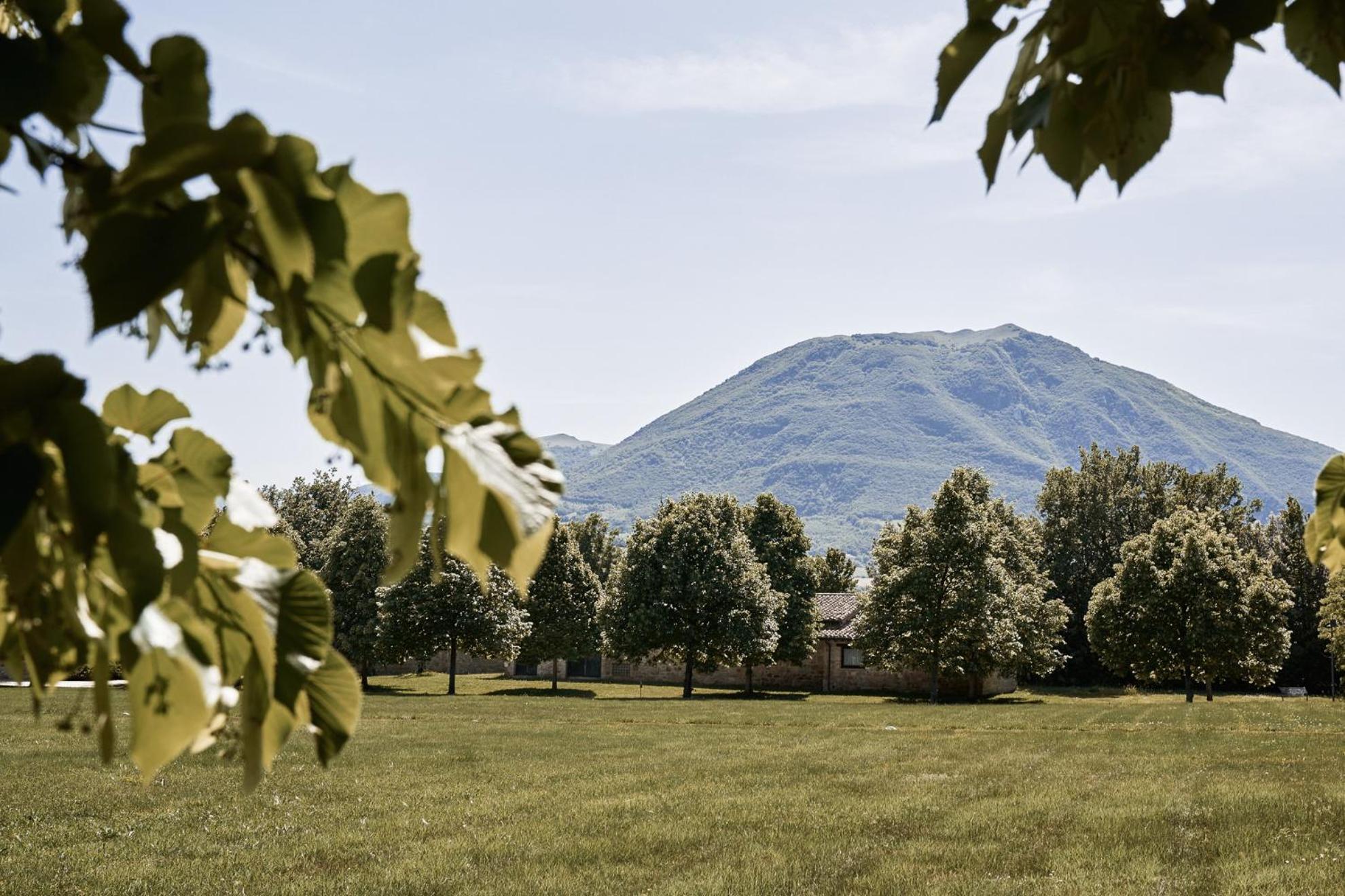 Hotel Borgo Lanciano Castelraimondo Esterno foto