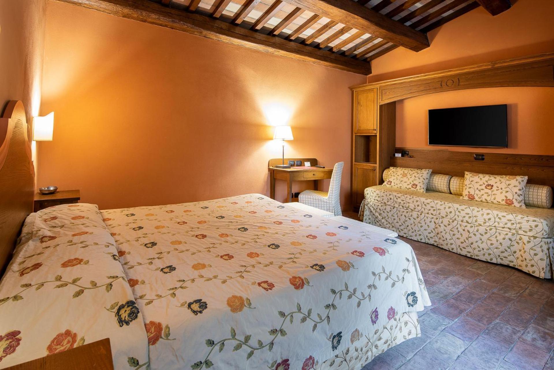Hotel Borgo Lanciano Castelraimondo Esterno foto