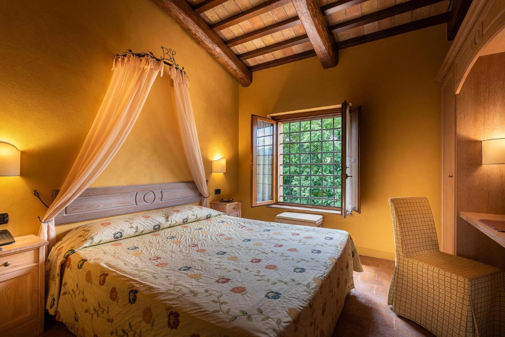 Hotel Borgo Lanciano Castelraimondo Esterno foto