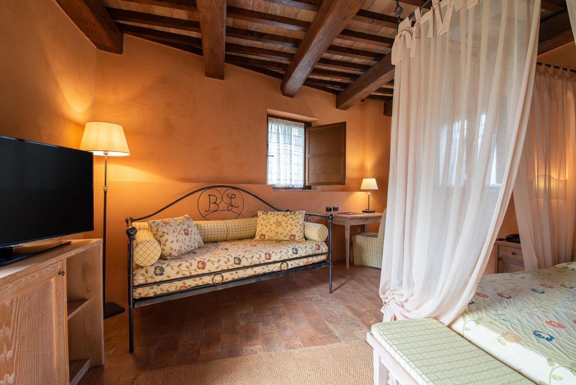 Hotel Borgo Lanciano Castelraimondo Esterno foto